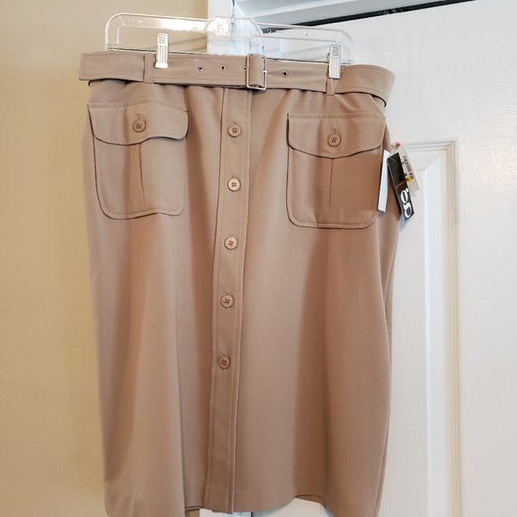Safari Skirt - Picture 10 of 13